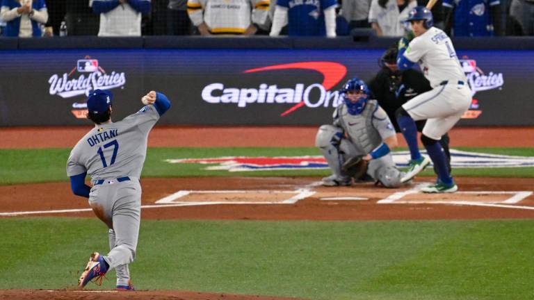 Azulejos toma ventaja y truena a Ohtani en la tercera entrada