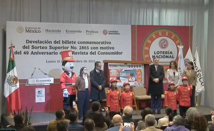 Develan billete por 49 aniversario de la Revista del Consumidor