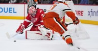Alex DeBrincat scores twice, Red Wings beat Ducks 6