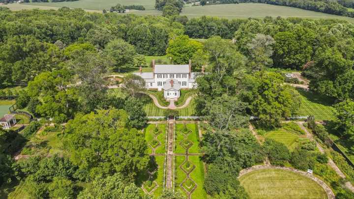 6 homes built in the 1700s