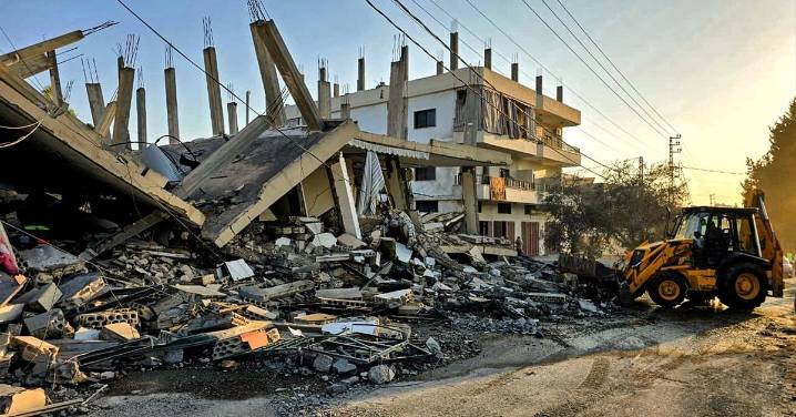 Mueren 13 personas en un ataque israelí sobre un campo de refugiados palestinos en Líbano