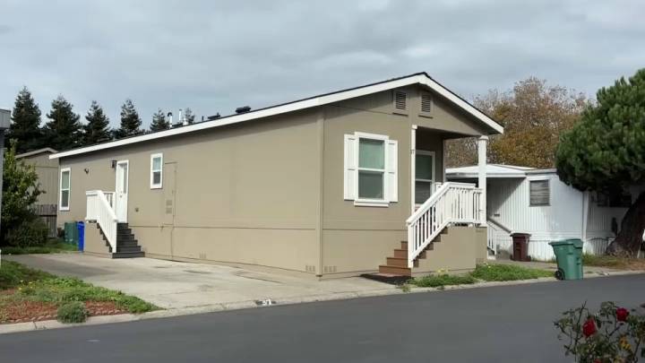 Residentes de parques de casas móviles exigen control de renta en San Pablo