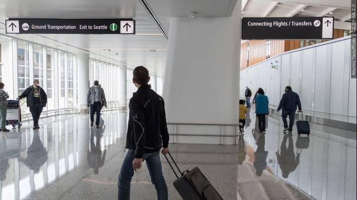 US airlines cancel more than 2,500 weekend flights largely due to government shutdown