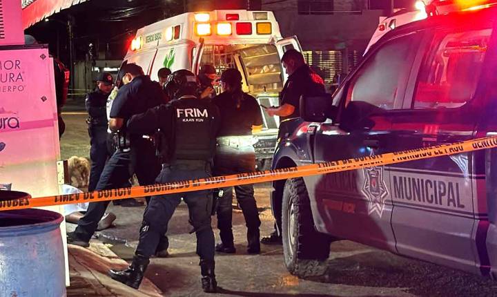 Ejecutan de un tiro en la cabeza a un hombre frente a minisúper de Cancún