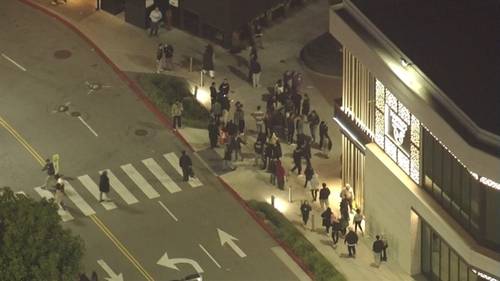 Westfield Valley Fair shooting: 2 injured in Black Friday shooting at California mall