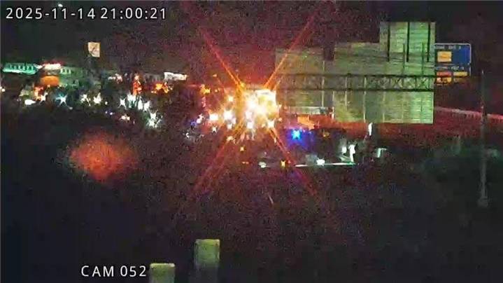 Crash shuts down I-71 southbound near Spaghetti Junction