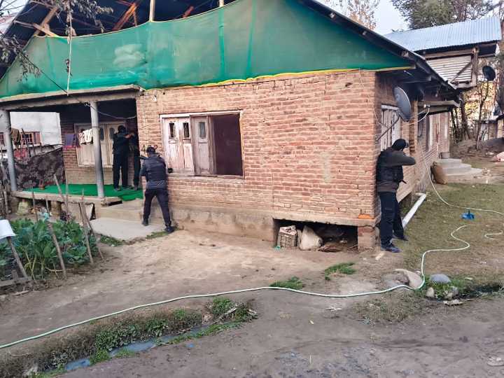 Anantnag Police Continues Raids On Anti-National Elements, Launches CASOs At Multiple Locations