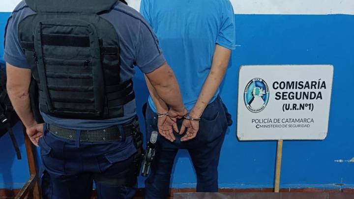 Arrestado con un arma blanca tras atacar a golpes a su expareja