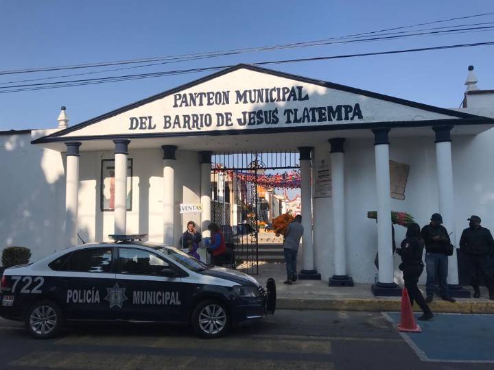 Tras 10 años, comunidad de Tlatempa, en Zacatlán, recupera el panteón que usurpó una empresa