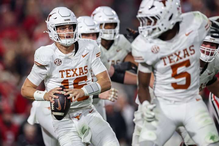 Where to watch Arkansas vs. Texas today: College football free stream