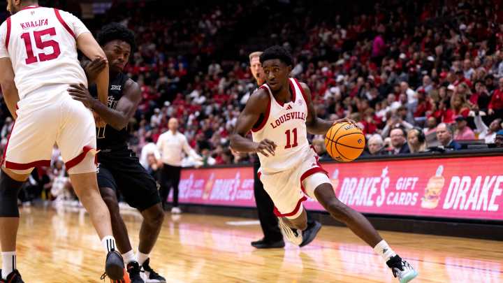 Where is UofL basketball in new top-25 polls after beating Cincinnati?
