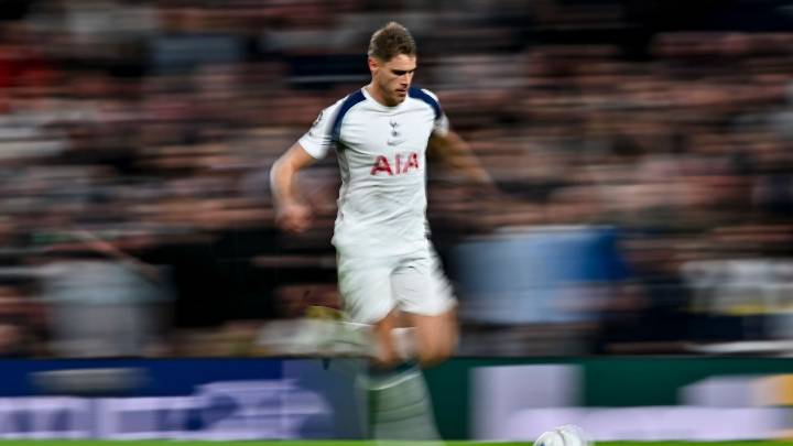 Micky van de Ven: Solo goal 'wasn't instinct, I was a striker'