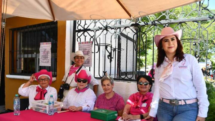 Disfrutan Charreada con causa en apoyo a mujeres con Cáncer de mama