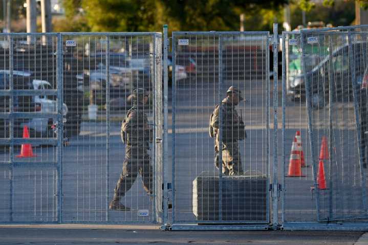 Extienden la prohibición de desplegar la Guardia Nacional en Portland
