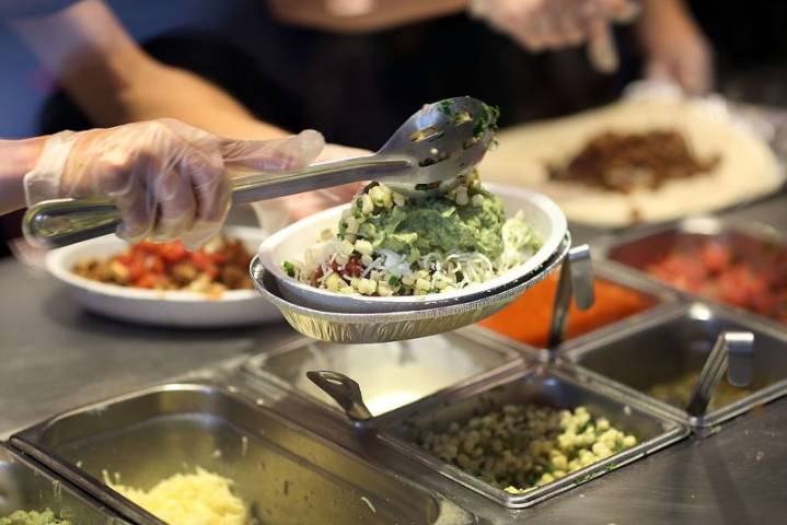 Chipotle offers BOGO deal for Thanksgiving Eve