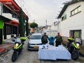 Presunto colaborador de grupo disidente fue capturado en vías del Huila con armas, munición, miras para fusil y dinero en efectivo