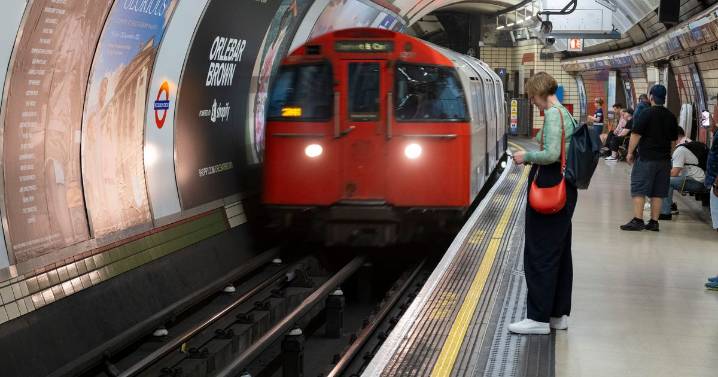 TfL passengers can now get live alerts for London Underground and London bus arrivals
