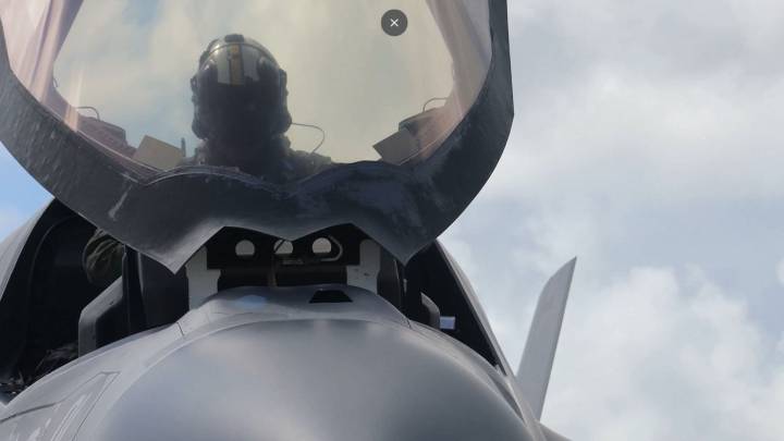 Aviones de guerra F35 y B52 vuelan en el Caribe a pocos días de que el Cartel de los Soles sea declarado terrorista por EE.UU.