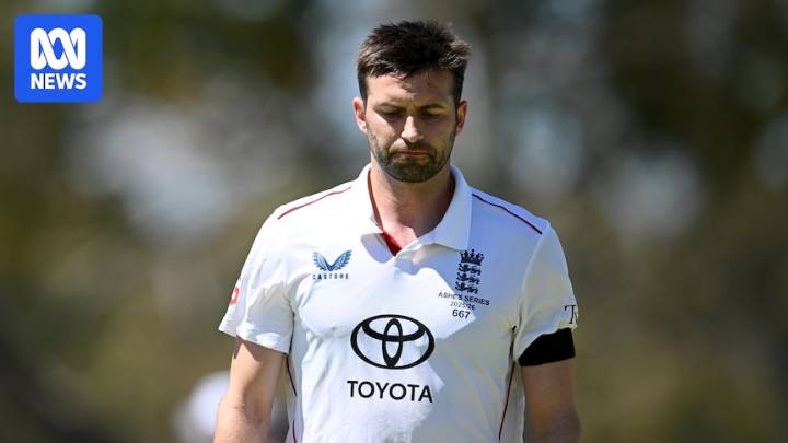 Mark Wood suffers hamstring injury in England's pre