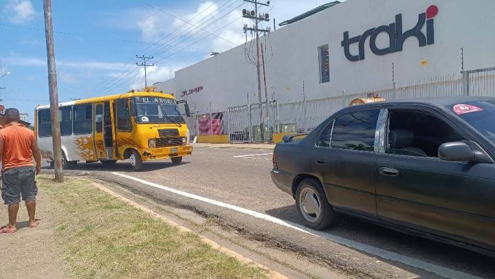 Se registra accidente de tránsito en la avenida Orinoco frente a Traki