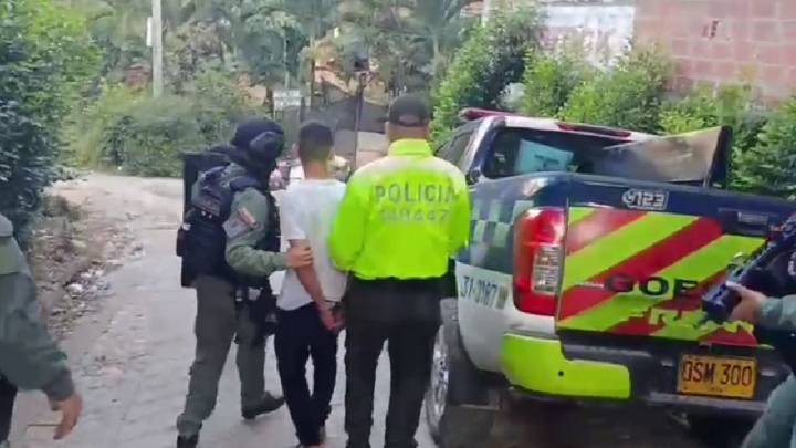 VIDEO | Capturan a alias Carne Molida en Bucaramanga con drogas y $2 millones en efectivo del Tren de Aragua