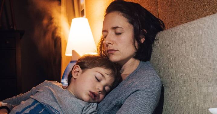 Parents should avoid 3 things when helping child with painful ailment, NHS says