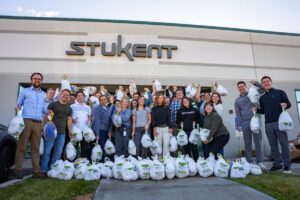 Stukent delivers 100 turkeys to Community Food Basket Idaho Falls amid shortage