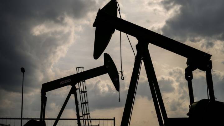 Este domingo la OPEP+ podría aprobar un nuevo aumento de 137.000 barriles diarios para diciembre