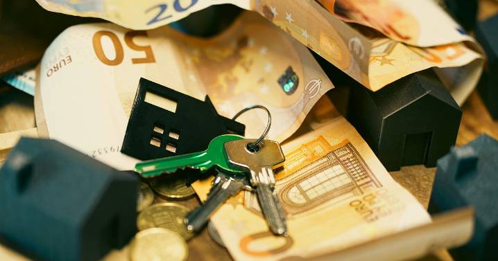 Black Money In Real Estate: Two In Three Indians Used Cash To Pay Part Of Property Deal, Says Survey