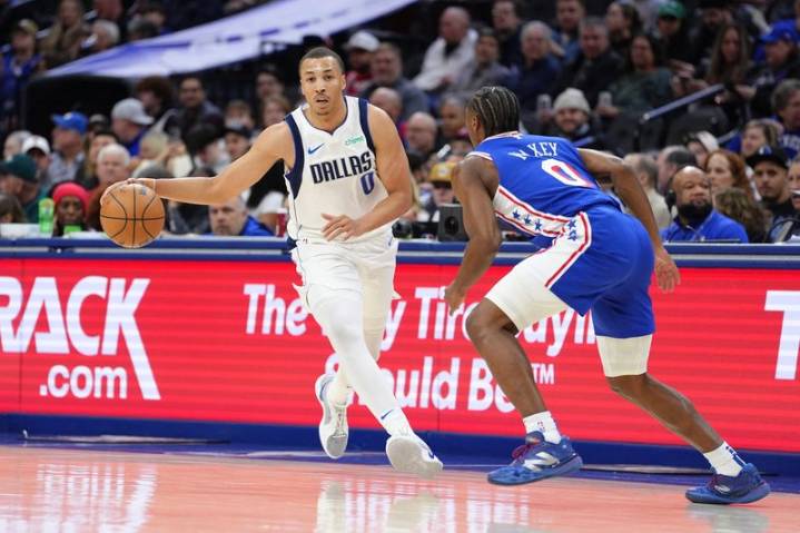 Mavericks G Dante Exum needs another knee surgery, done for season