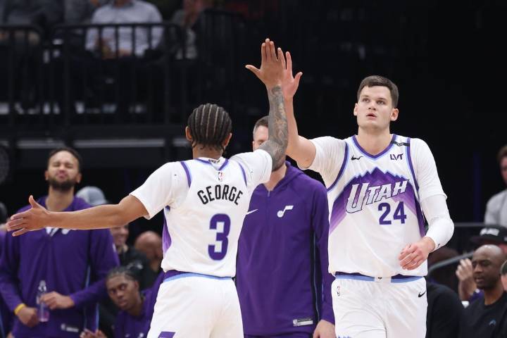 Deadspin | Jazz C Walker Kessler (torn labrum) out for season