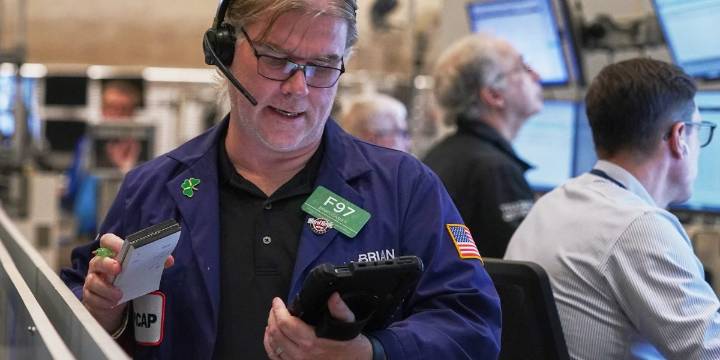 AI stocks lead Wall Street rebound as Nvidia, Palantir surge and S&P 500 claws back last week’s losses