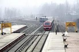 Winter Preparation: Northern Rly GM reviews Srinagar