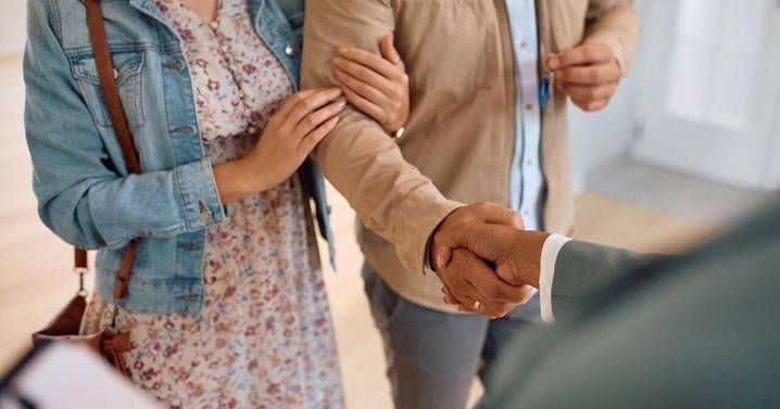 A guide to how counteroffers work in real estate