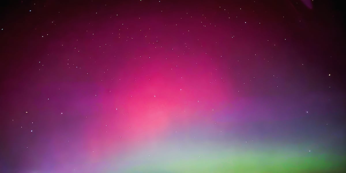 GALLERY: Northern lights dazzle stargazers in East Tennessee