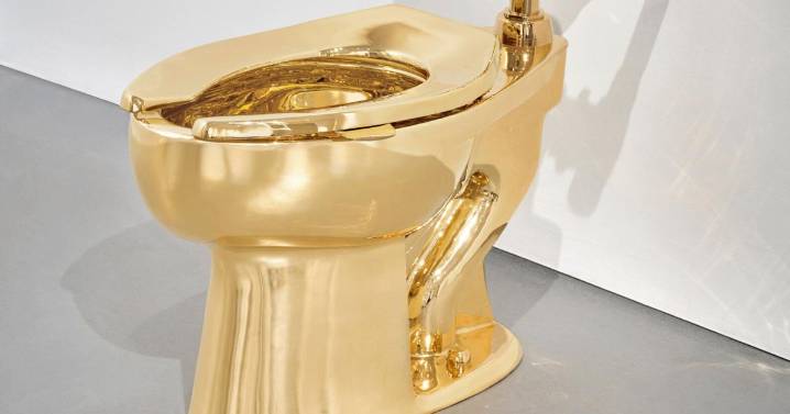 Gold toilet up for auction with $10 million starting price