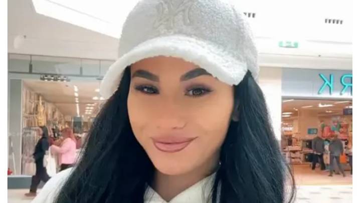 Una influencer finge tener cáncer y es condenada por estafa