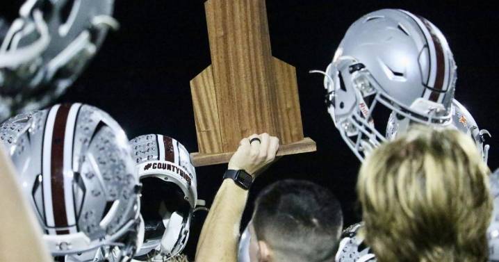 SEMIFINALS BOUND: Maroons roll past West Jessamine to state semifinals