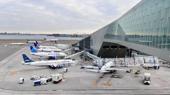 NYC airports on list for flight cuts due to government shutdown