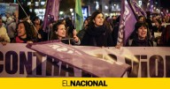 La manifestación por el 25N concentra a cientos de personas en Barcelona contra las violencias machistas