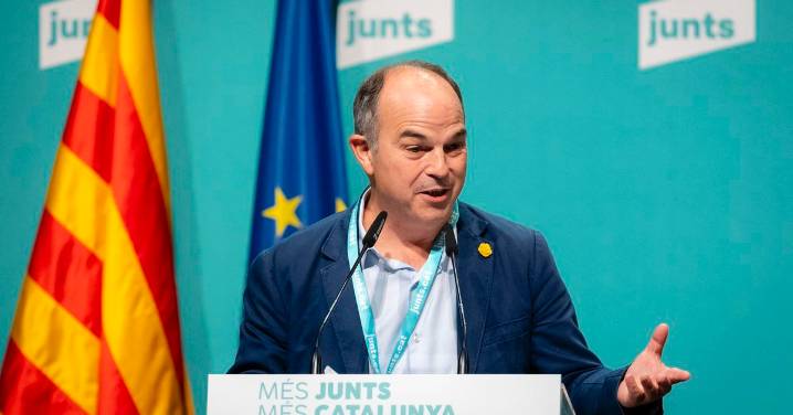 Turull, a Feijóo: "No debe pedir ayuda a los empresarios, debe pedir perdón"