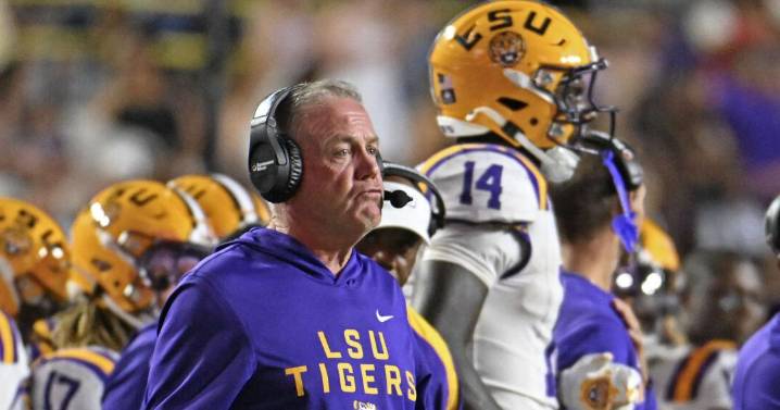 Brian Kelly delivers final message to LSU football fans following his firing