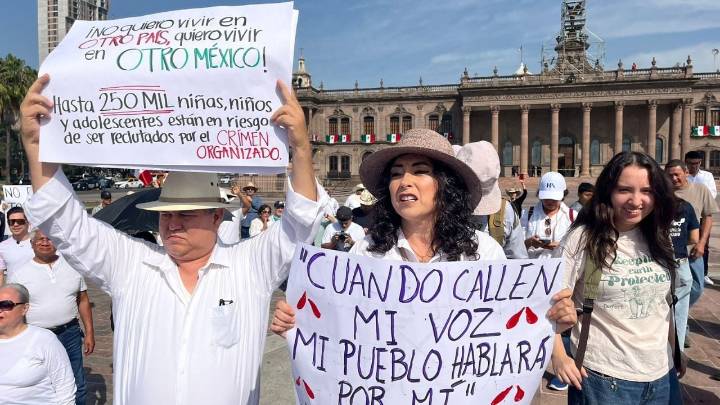 Marcha 'Generación Z' y ciudadanos en Monterrey