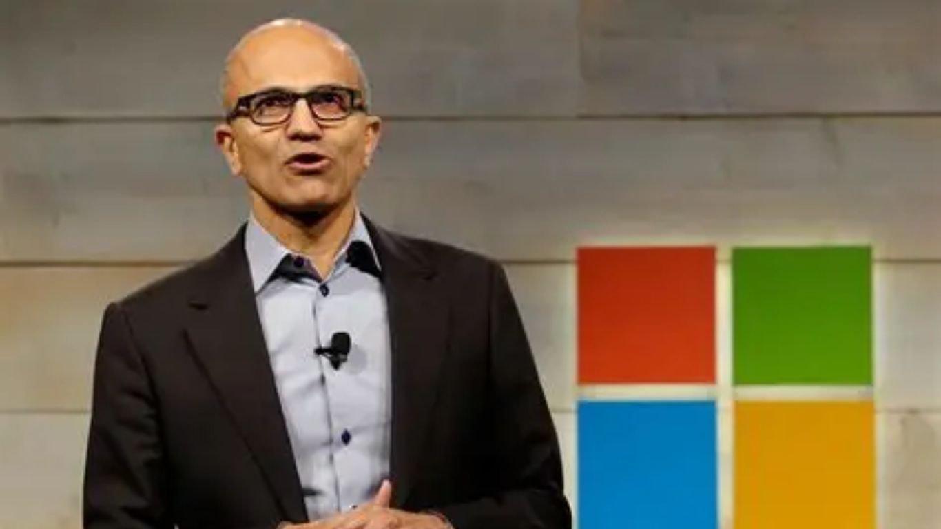 Satya Nadella coincide con Elon Musk: la IA podría frenarse por una crisis energética global