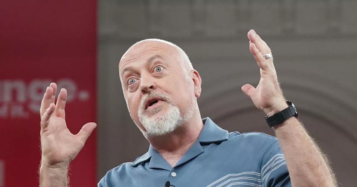 Bill Bailey coming to Aberdeen next year with brand new Vaudeville