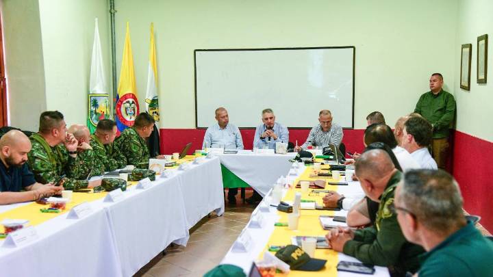 Ofrecen millonaria recompensa por información de alias Lobo y Pimpón, cabecillas del Frente 36 en el norte de Antioquia