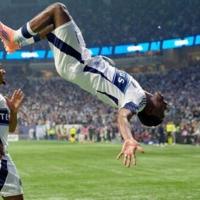 Whitecaps edge LAFC in shootout to advance in MLS playoffs