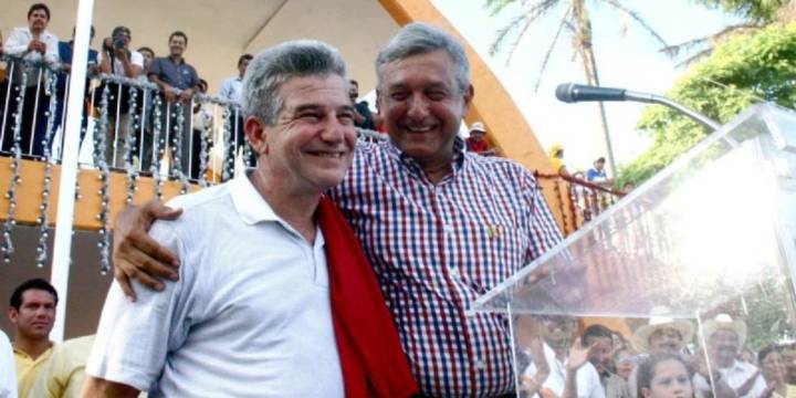 “Eso es otro asunto”, hermano de AMLO esquiva preguntas sobre sus 13 ranchos