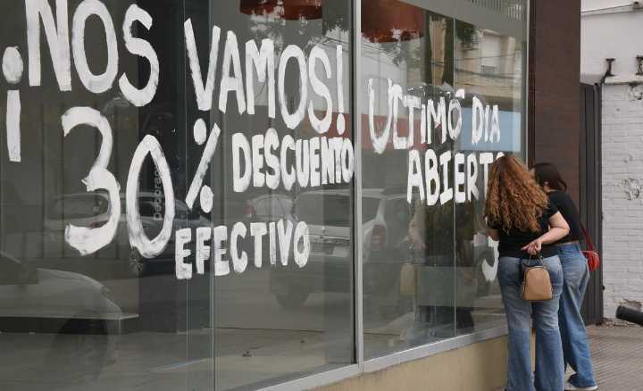 Santa Rosa: se acentúa el cierre de locales y renace el “Todo por 2 pesos”