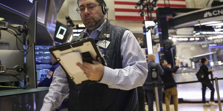 Wall Street sinks under the weight of its own expectations as Big Tech’s AI high fades and Fed doubts creep in